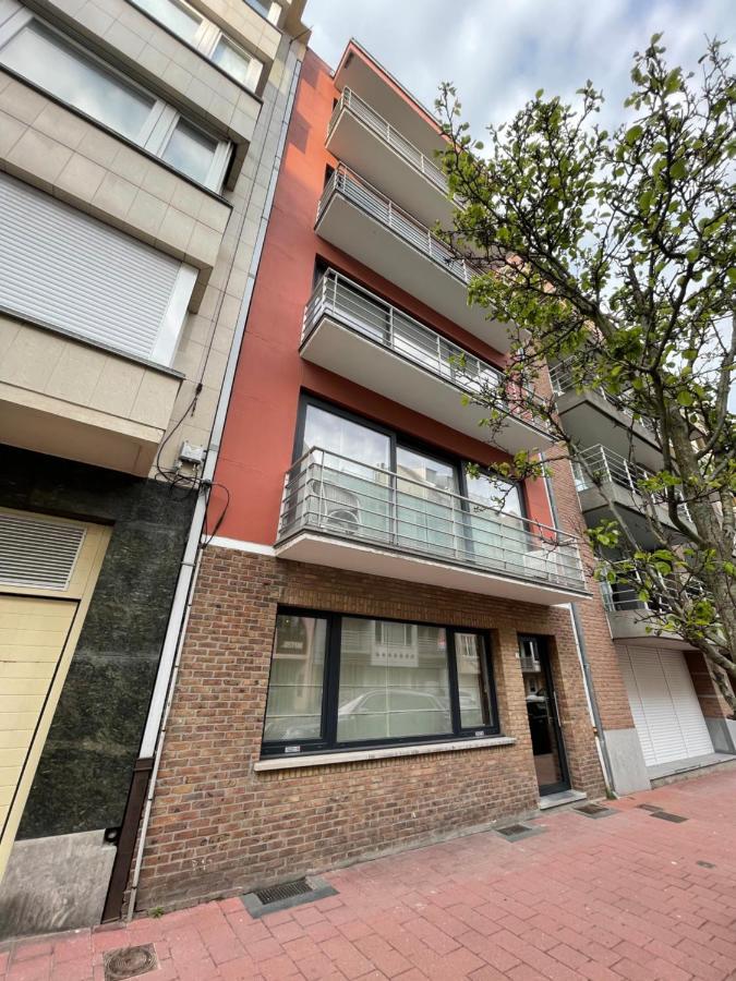 Lovely 2 Bedroom Appartment Near Knokke-Strand Beach Bar Luaran gambar